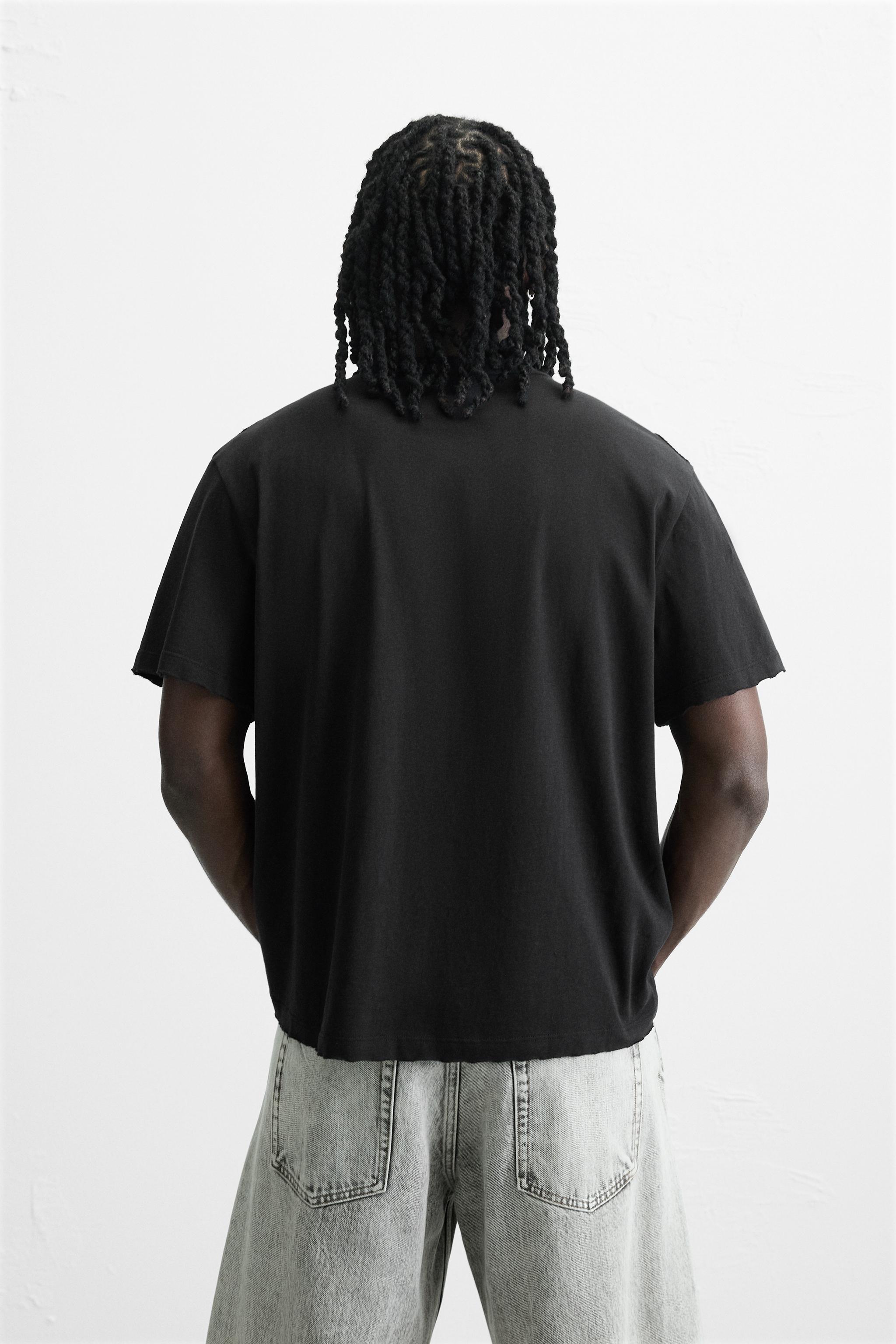 IRREGULAR TEXTURED T-SHIRT