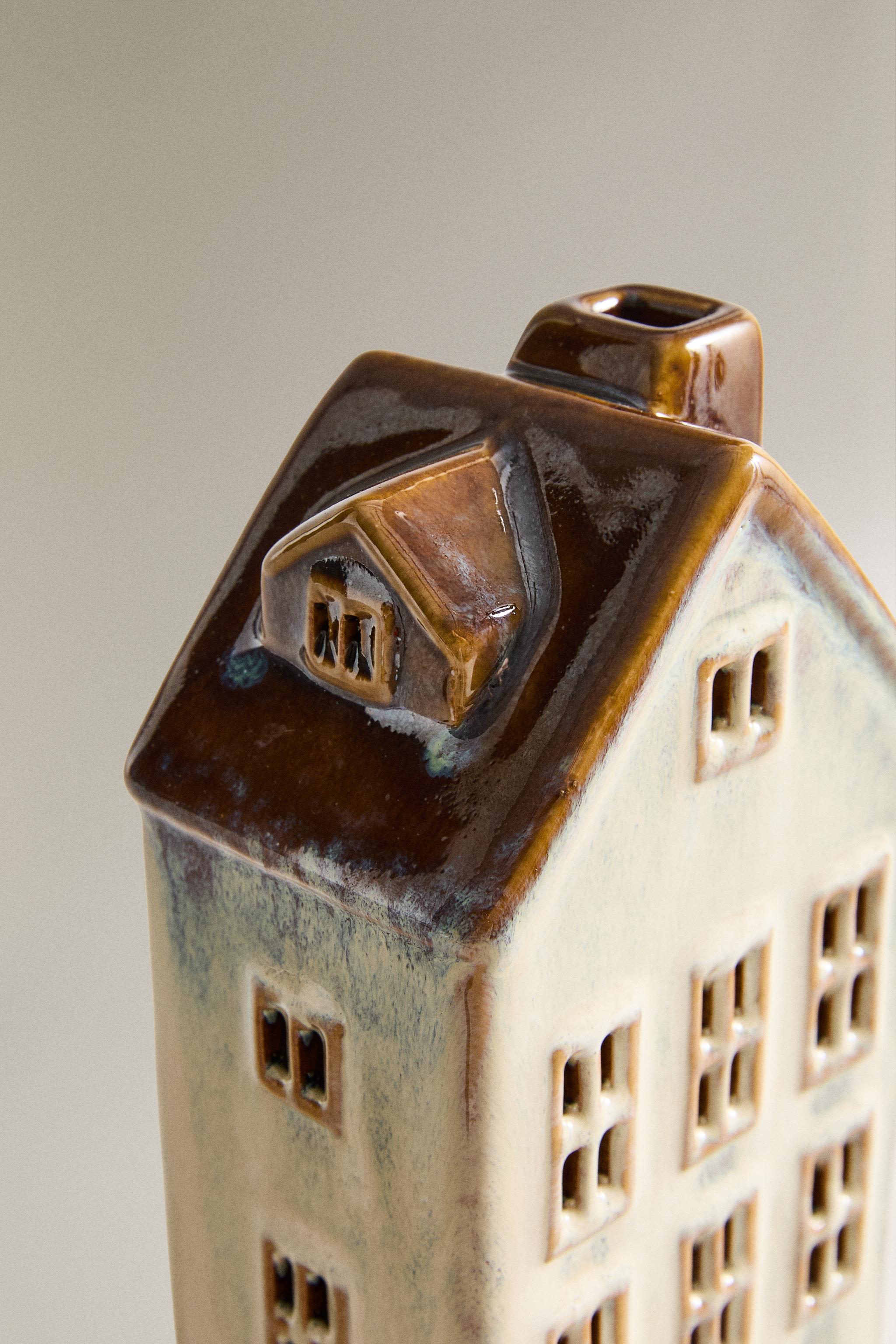 LIGHT-UP PORCELAIN HOUSE CHRISTMAS ORNAMENT