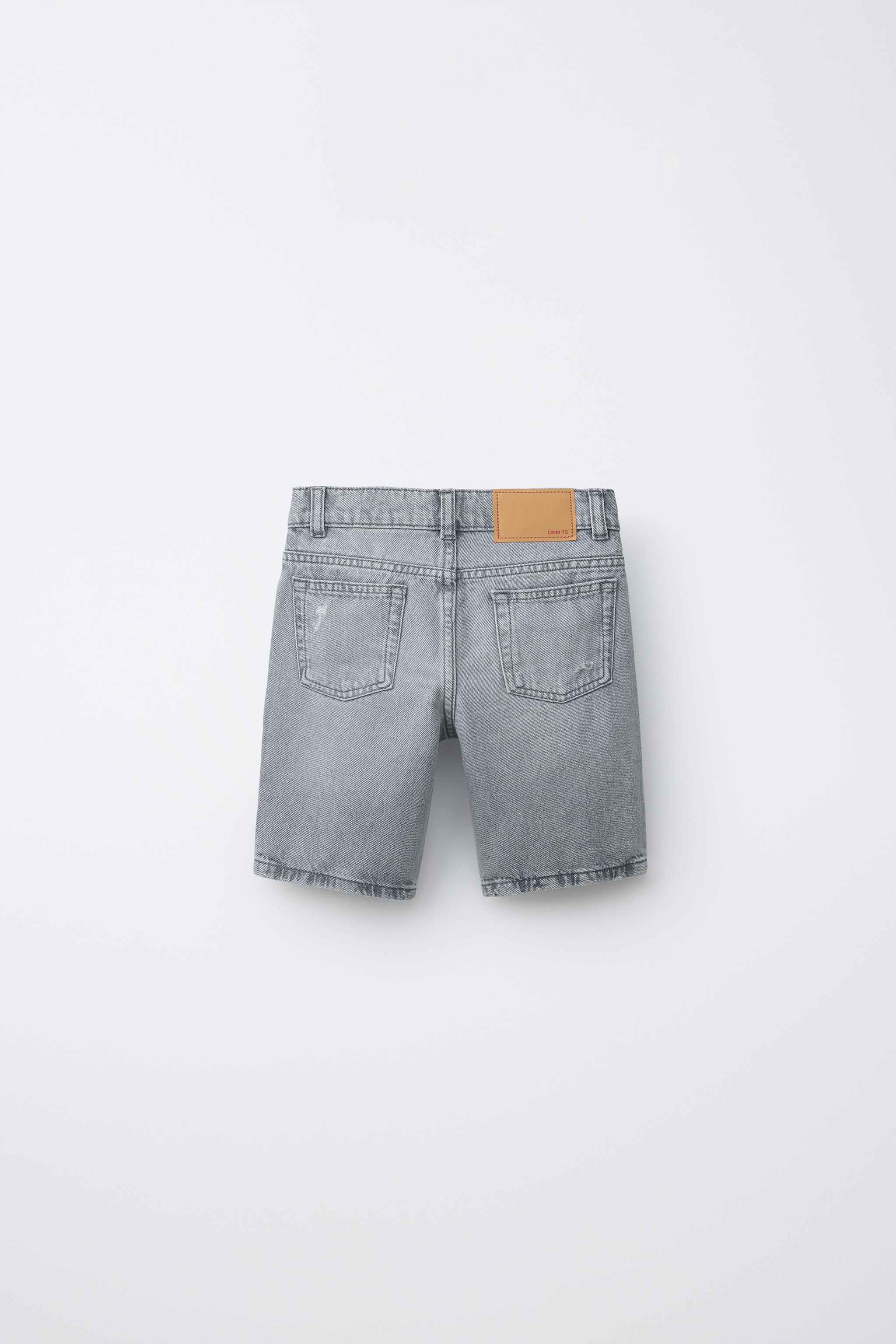 STRAIGHT DENIM SHORTS