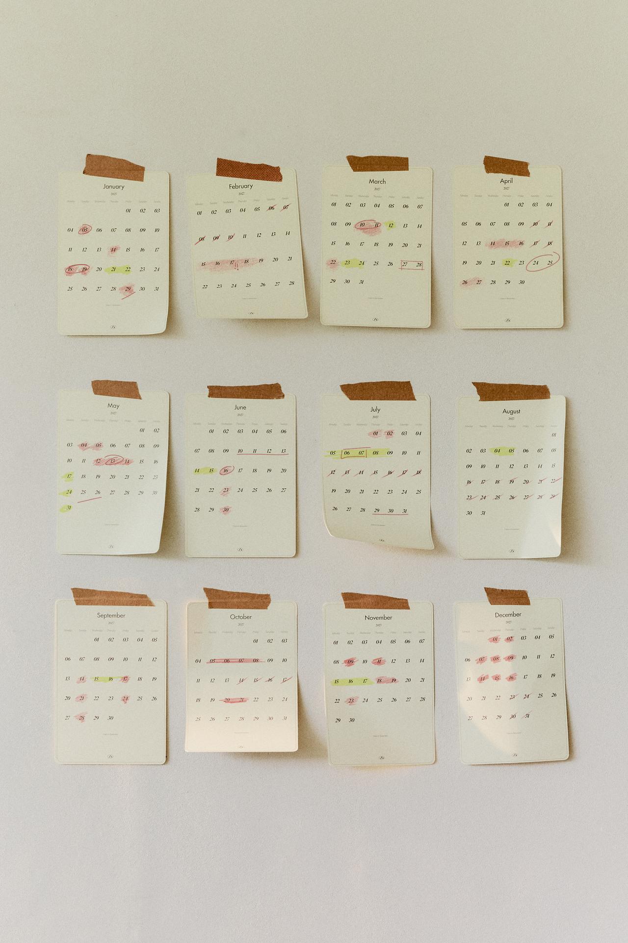 2027 WALL CALENDAR — Ecru