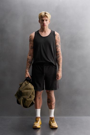 TRAINING TANK TOP - Black by Zara