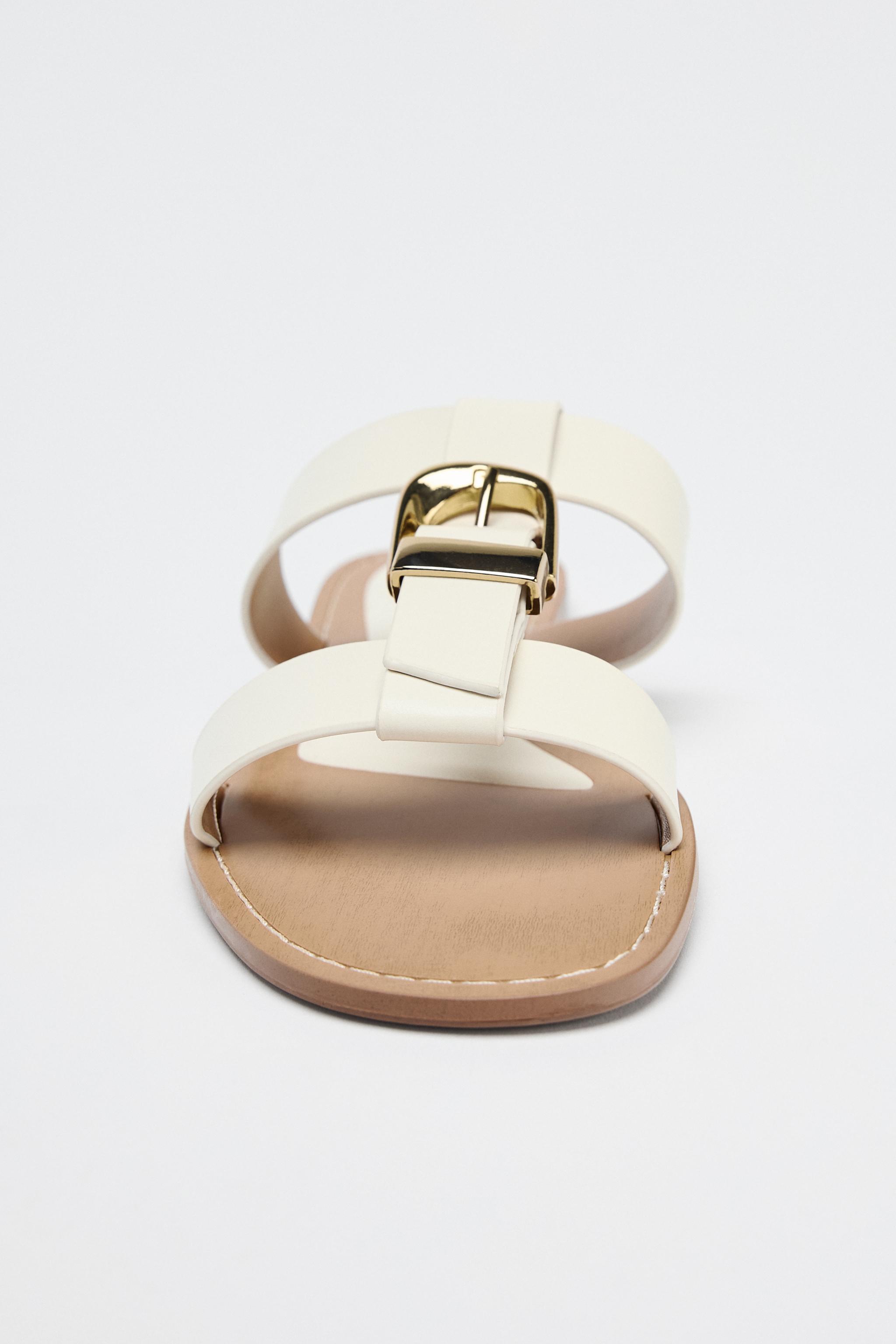 ダブルストラップ バックル フラットサンダル - ブラウン | ZARA