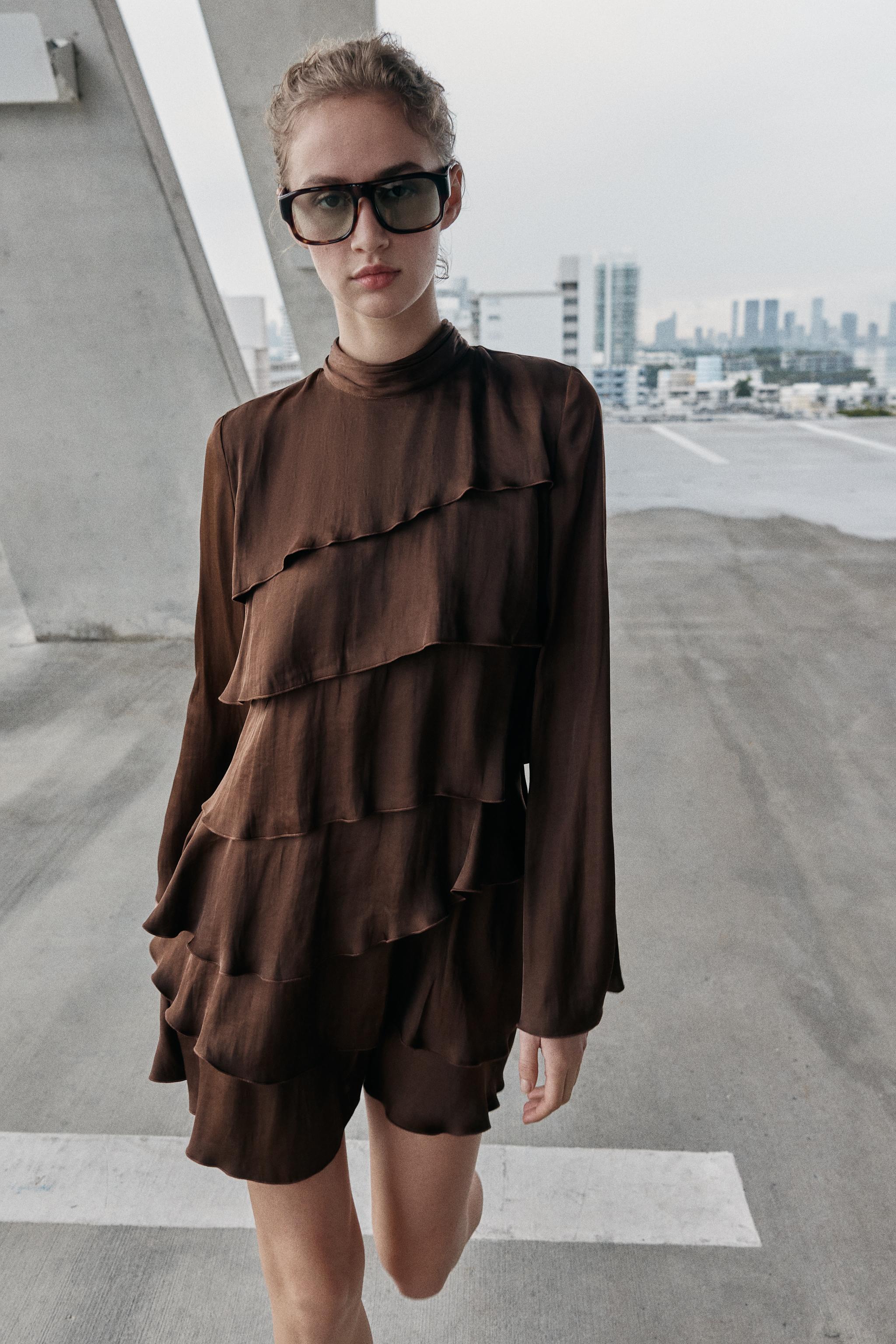 フリル付きサテンショートワンピース - ブラウン | ZARA Japan / 日本