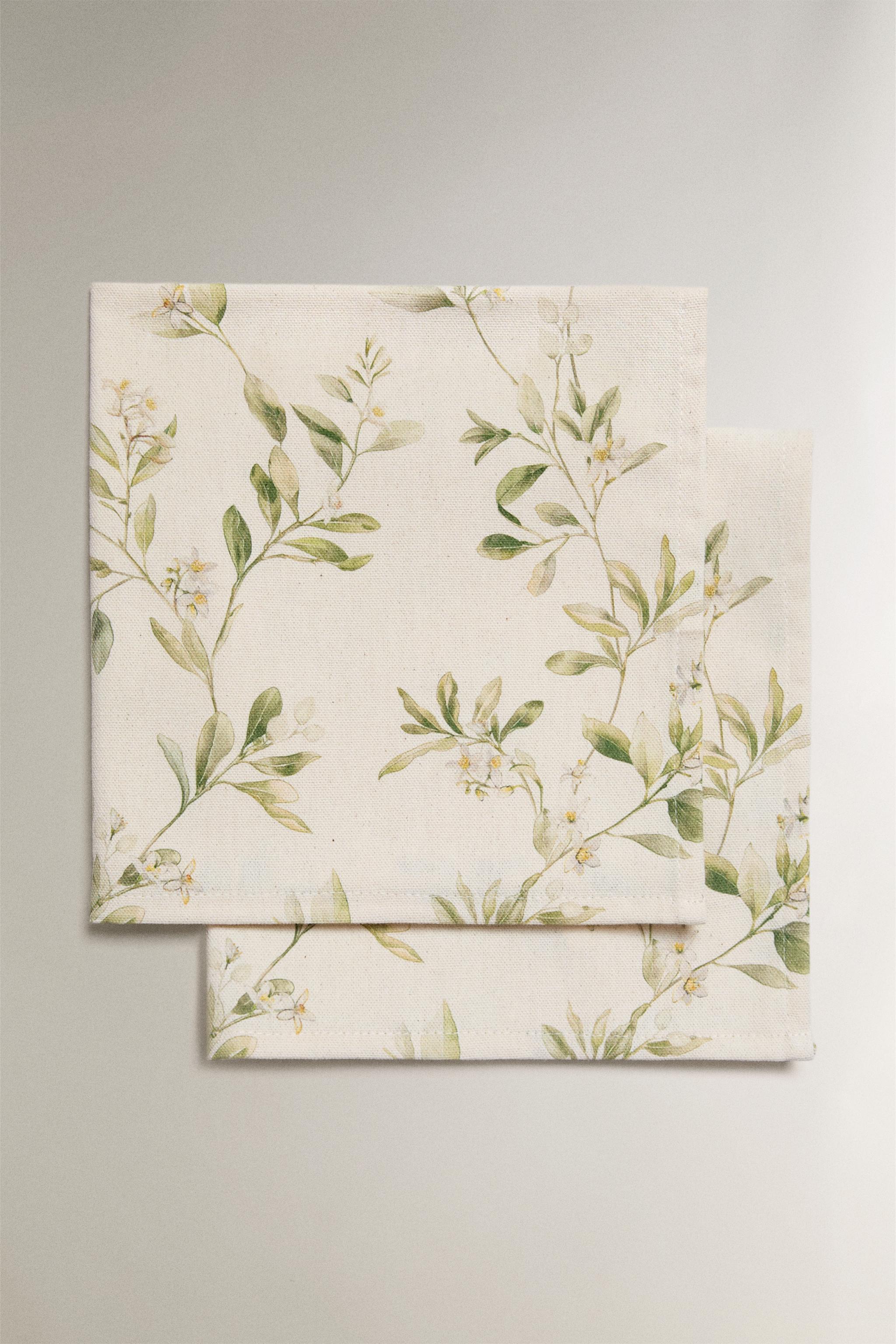 BRANCH AND FLORAL PRINT NAPKINS (PACK OF 2)