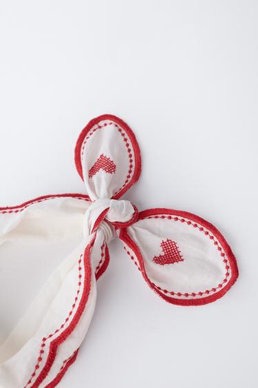 EMBROIDERED WAVES AND HEARTS BANDANA - Red by Zara