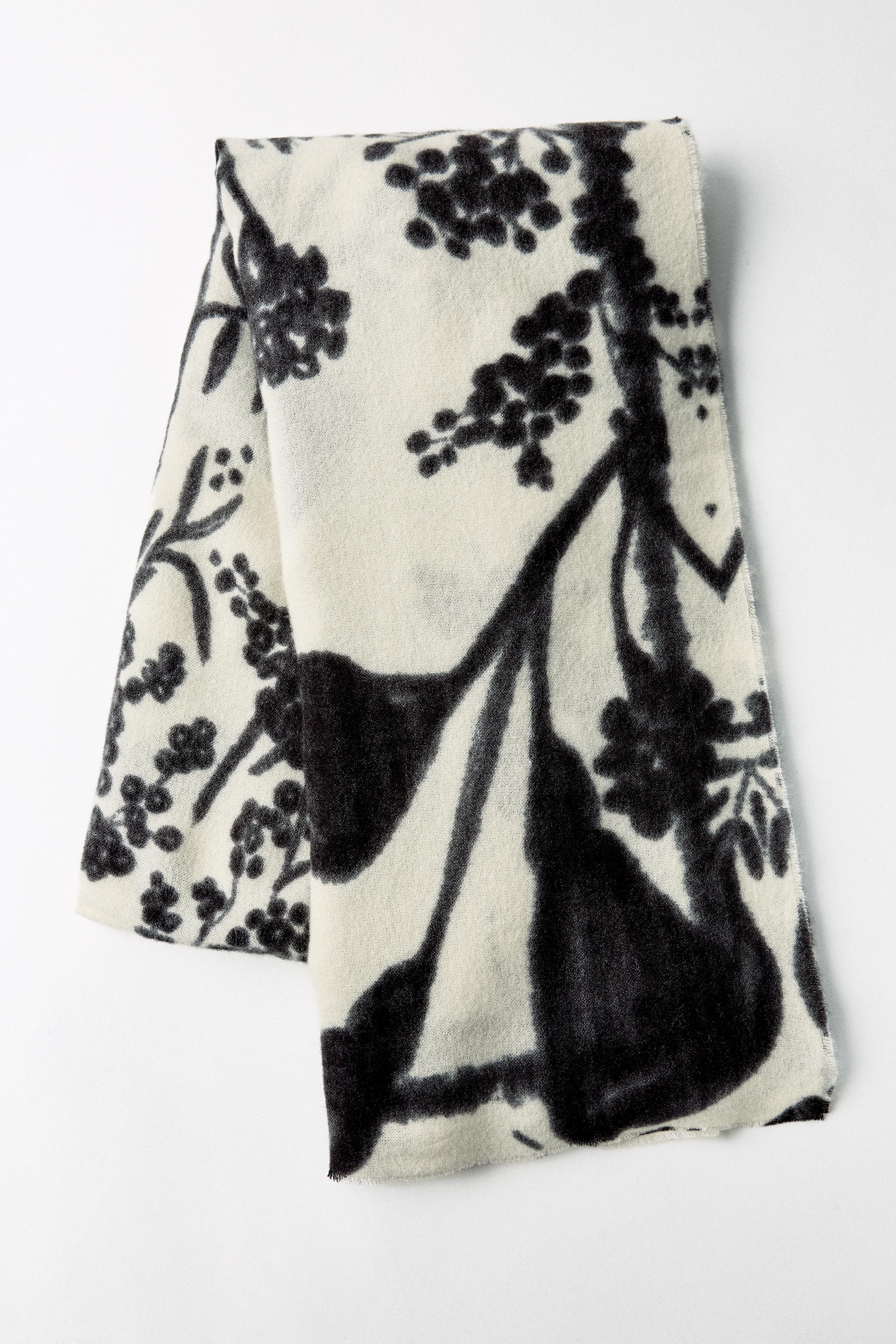 PRINTED SCARF - Ecru | ZARA United States