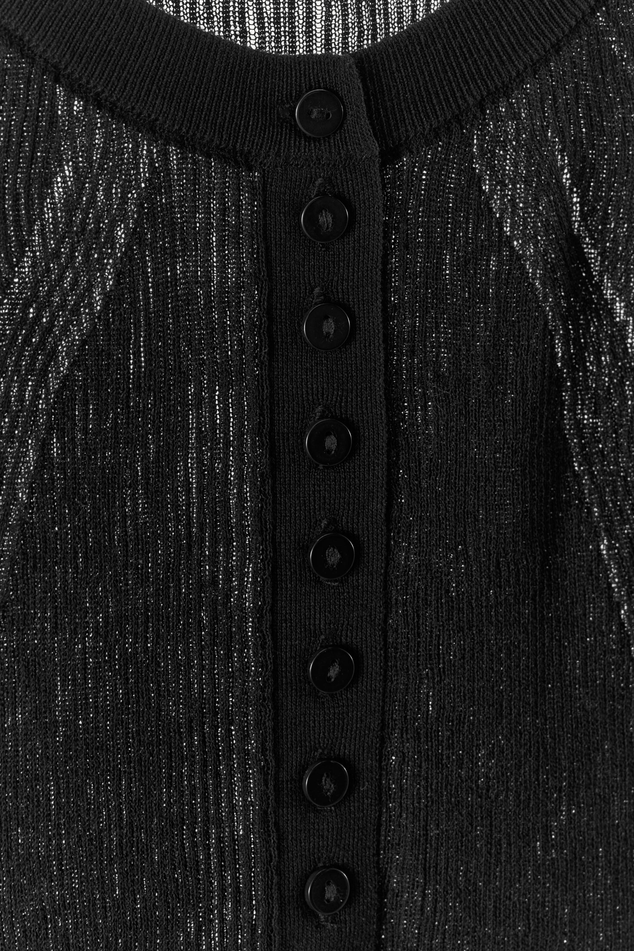 RIB KNIT BUTTON T-SHIRT