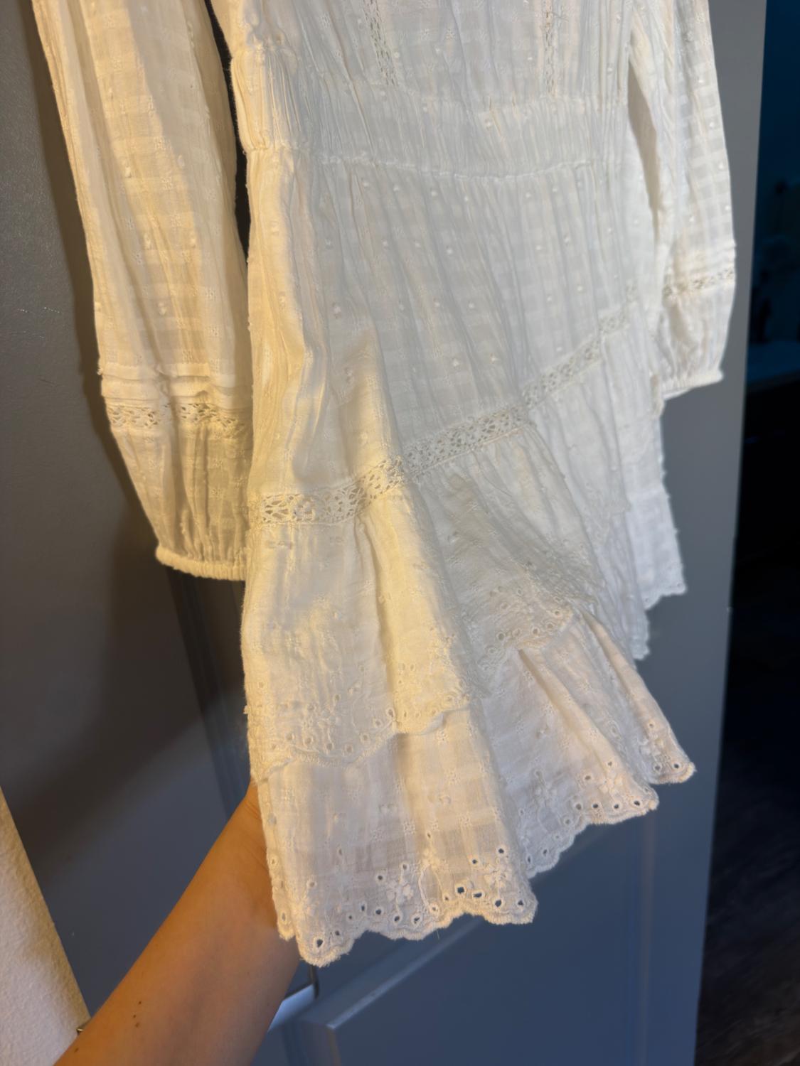 VESTIDO ENTREDOSES BORDADOS - Image 2