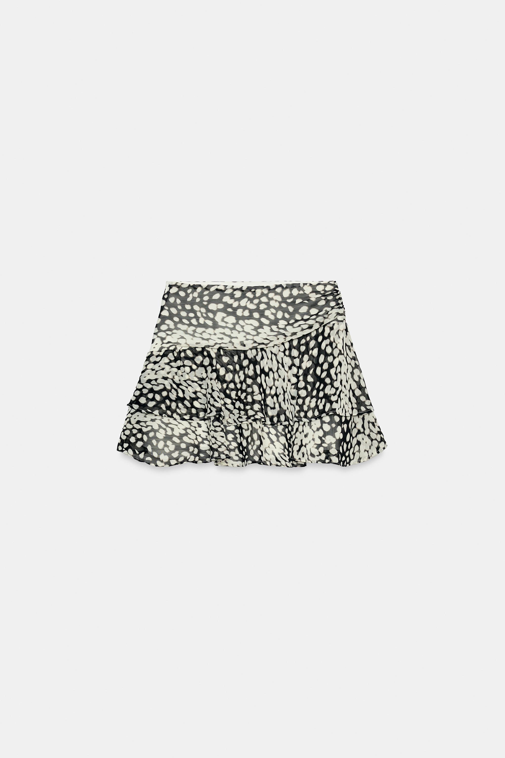 ANIMAL PRINT RUFFLED SKORT — Black / White