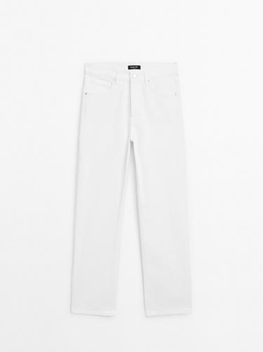 Jeans tiro medio straight - Blanco roto de Zara