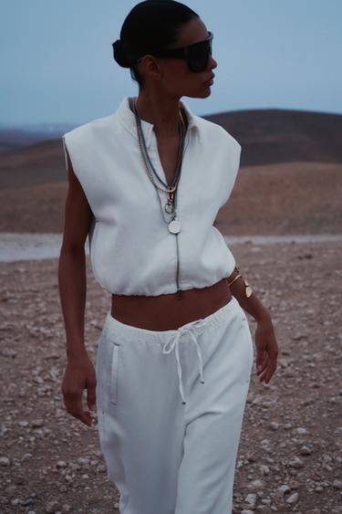 Zara TOPSTITCHING ELASTIC HEM VEST - Ecru