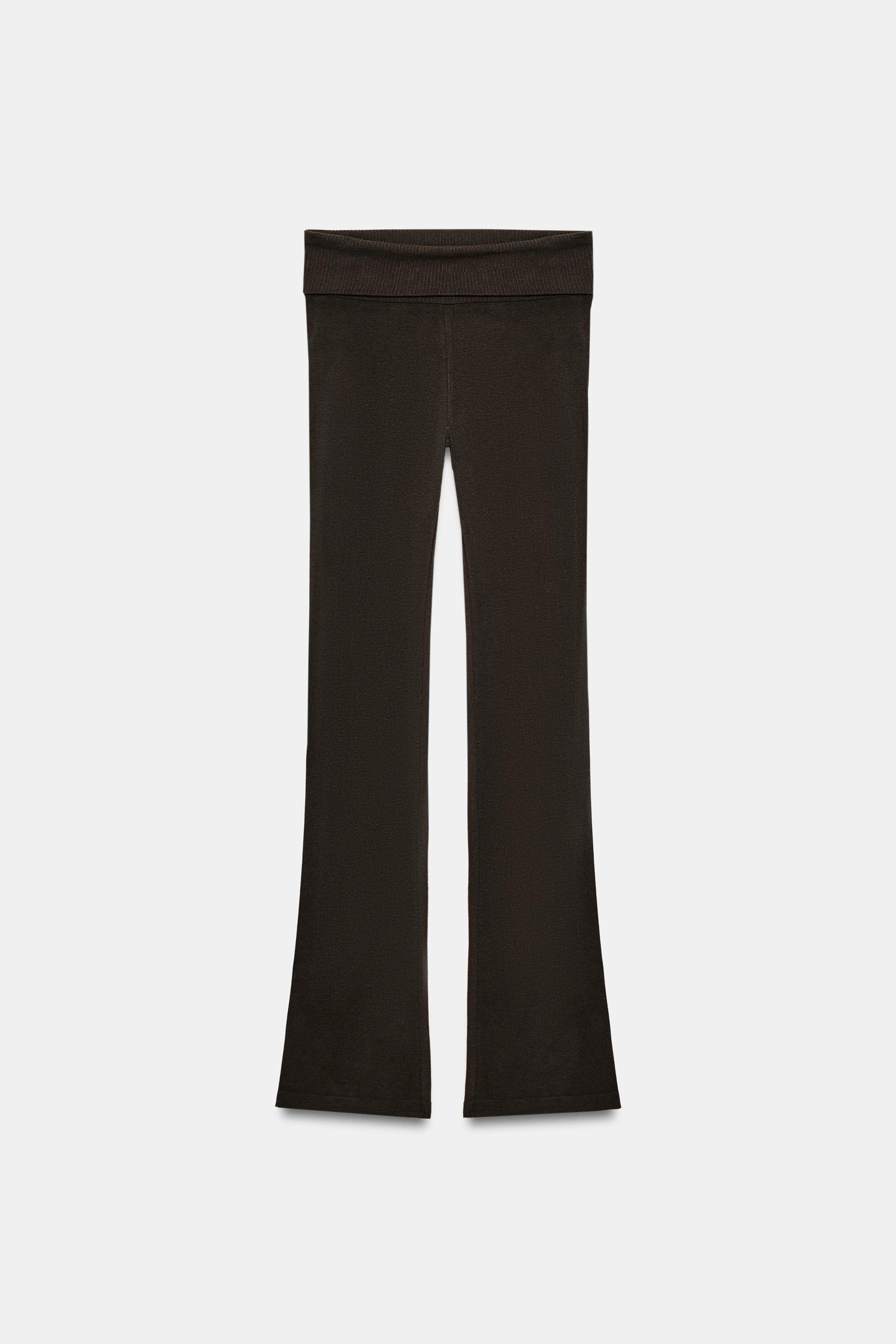 SEAMLESS FLARE PANTS