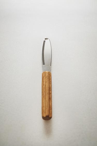 WOODEN BUTTER KNIFE - Brown by Zara
