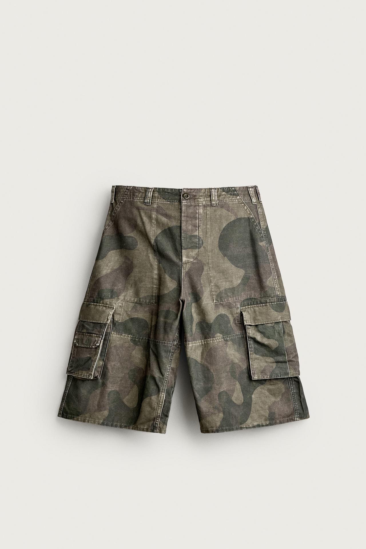 ABSTRACT PRINT CARGO JORTS — Khaki