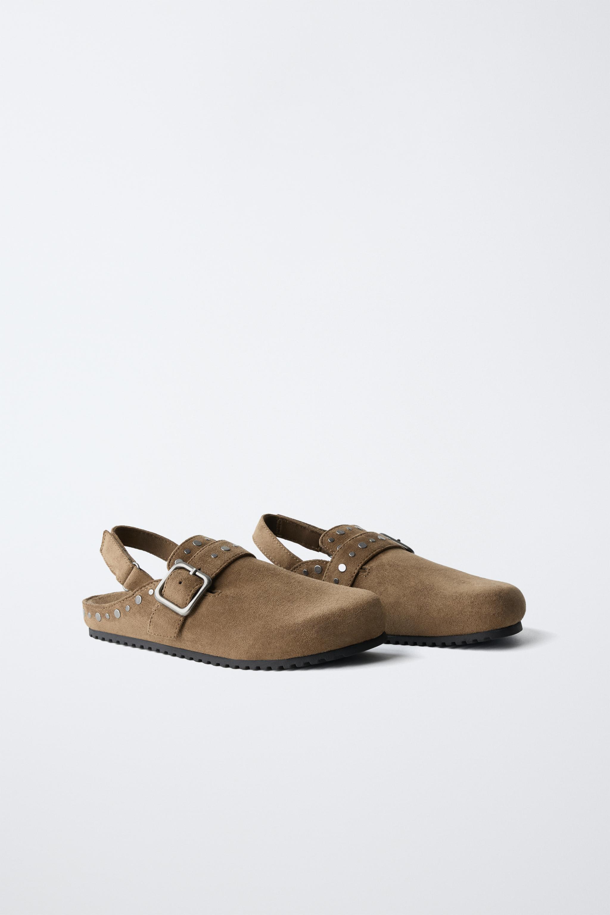 STUDDED CLOGS — Brown