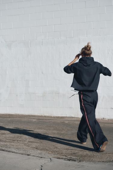 PANTALÓN EFECTO DENIM BANDA LATERAL - Índigo de Zara - Imagen 0