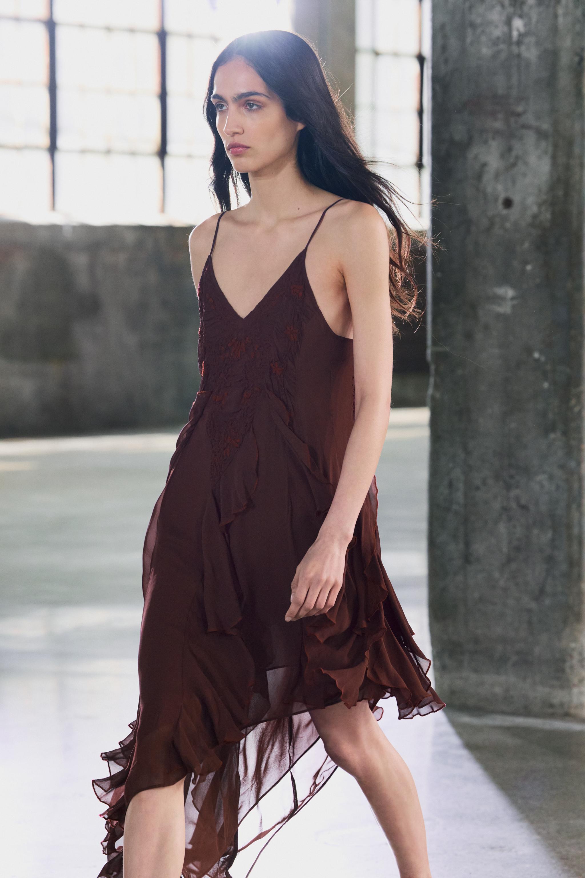 ZW COLLECTION EMBROIDERED ASYMMETRIC DRESS - Burgundy | ZARA