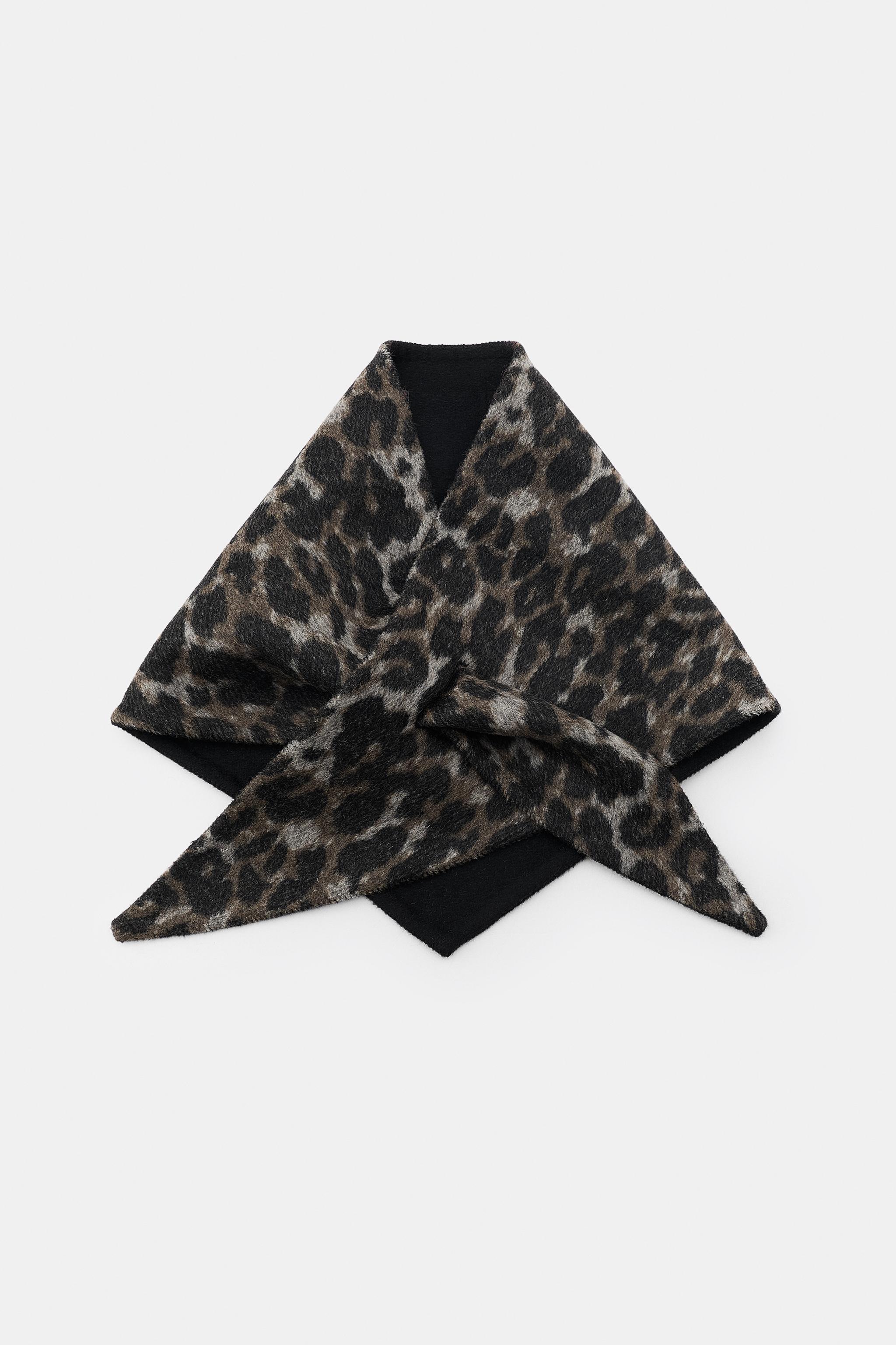 WOOL BLEND ANIMAL PRINT BANDANA