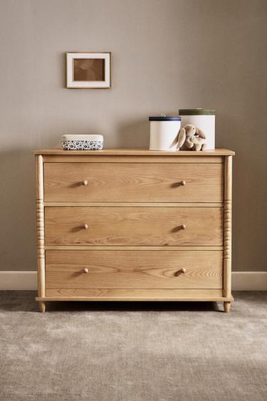 WOODEN CHEST OF DRAWERS - Light beige by Zara