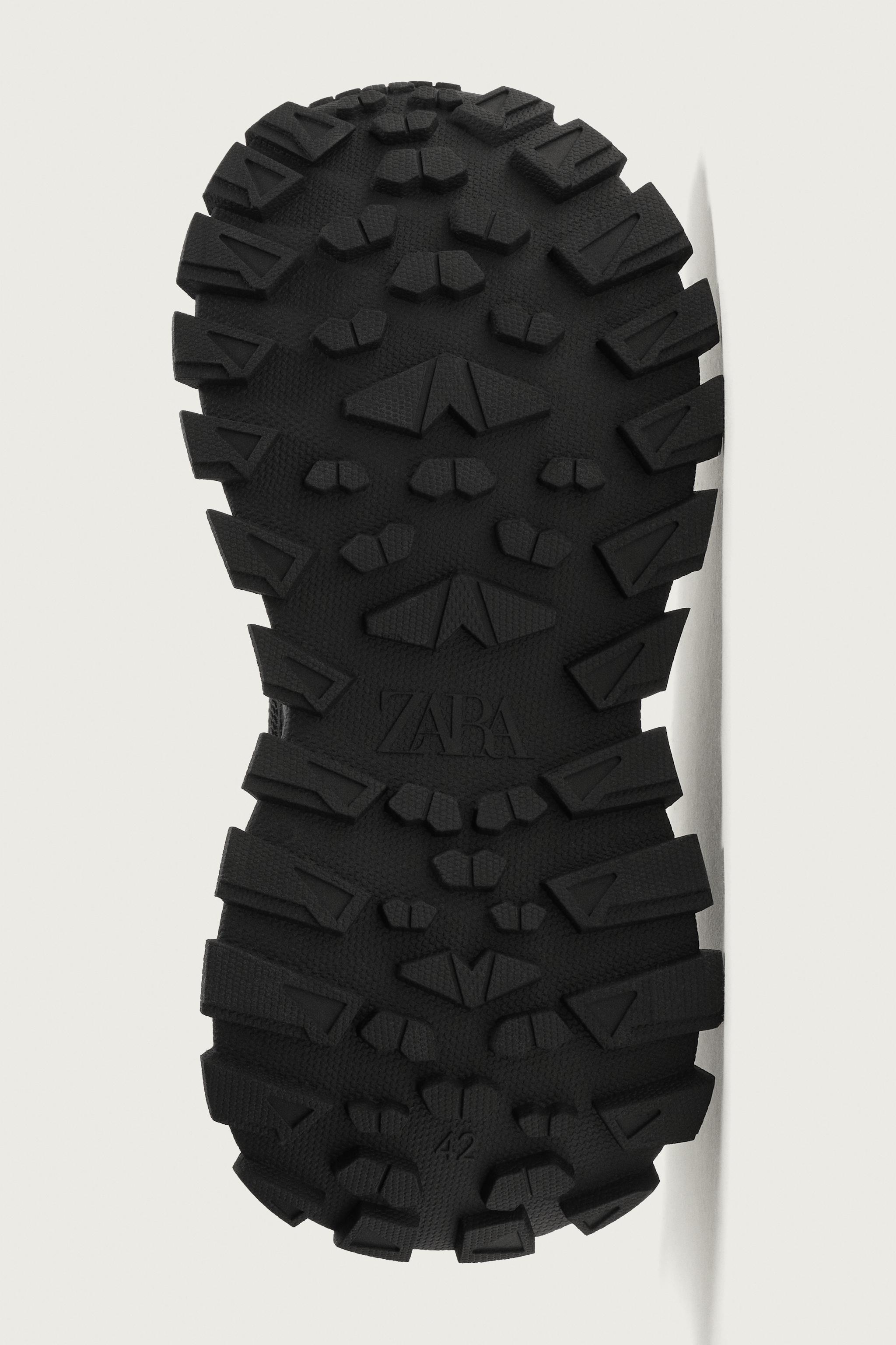 CHUNKY SNEAKERS
