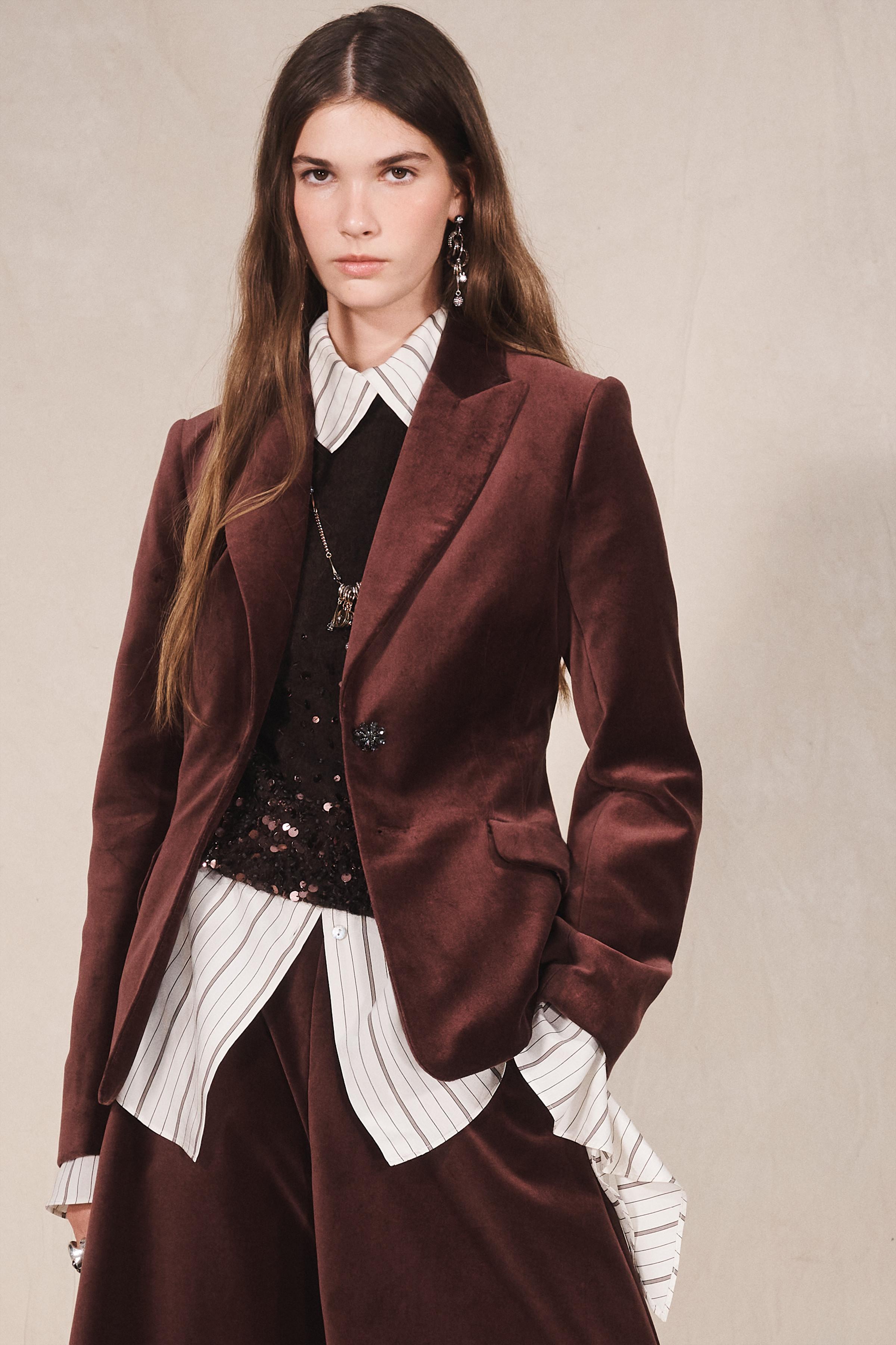 LIMITED EDITION VELVET BLAZER WITH JEWEL BUTTON