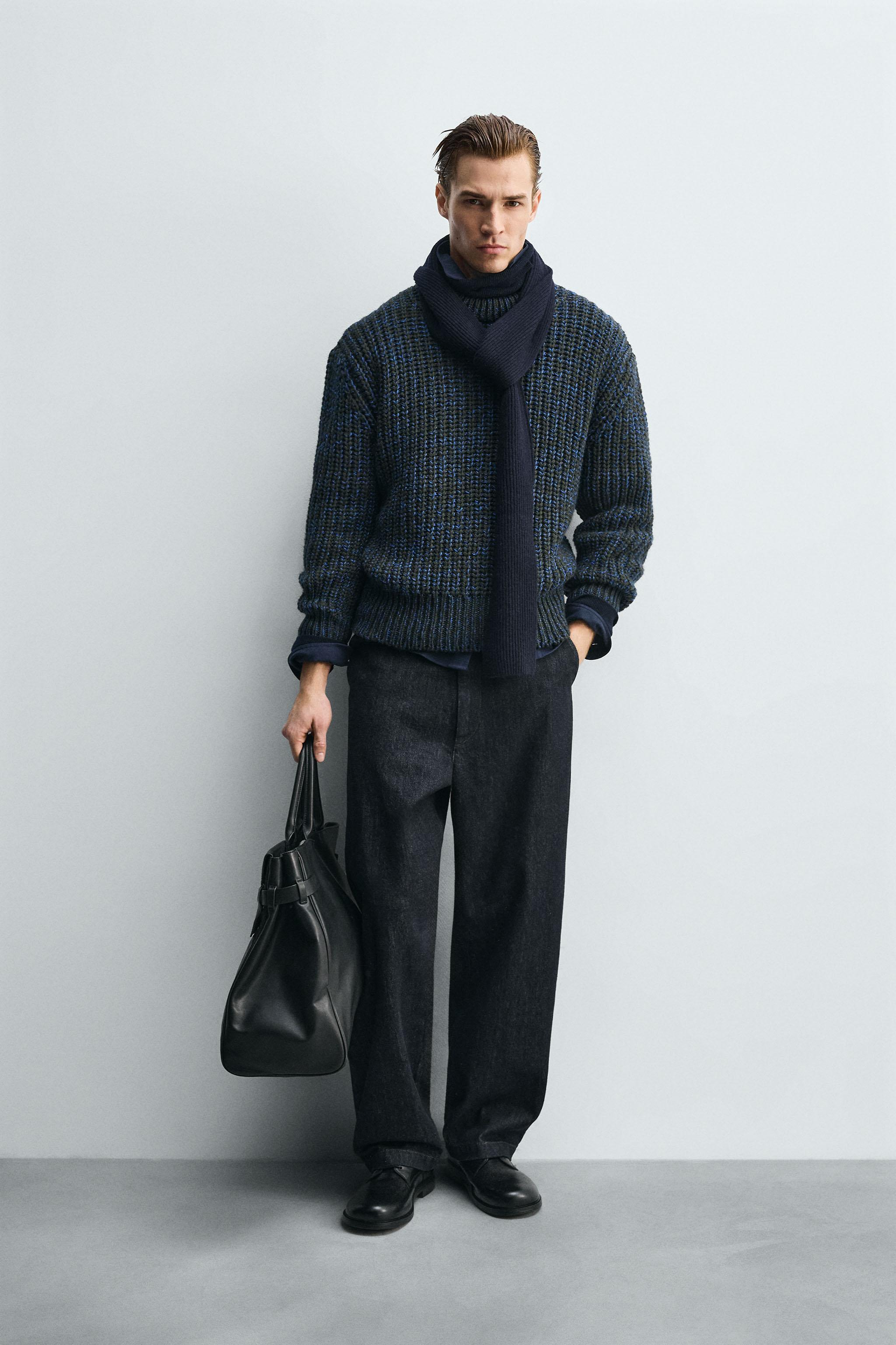 VOLUME TEXTURED JUMPER