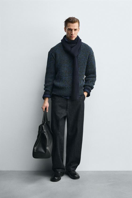 VOLUME TEXTURED JUMPER