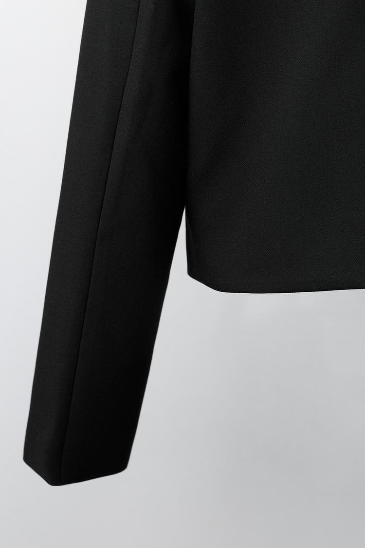 Chaqueta ajustada con botones 7