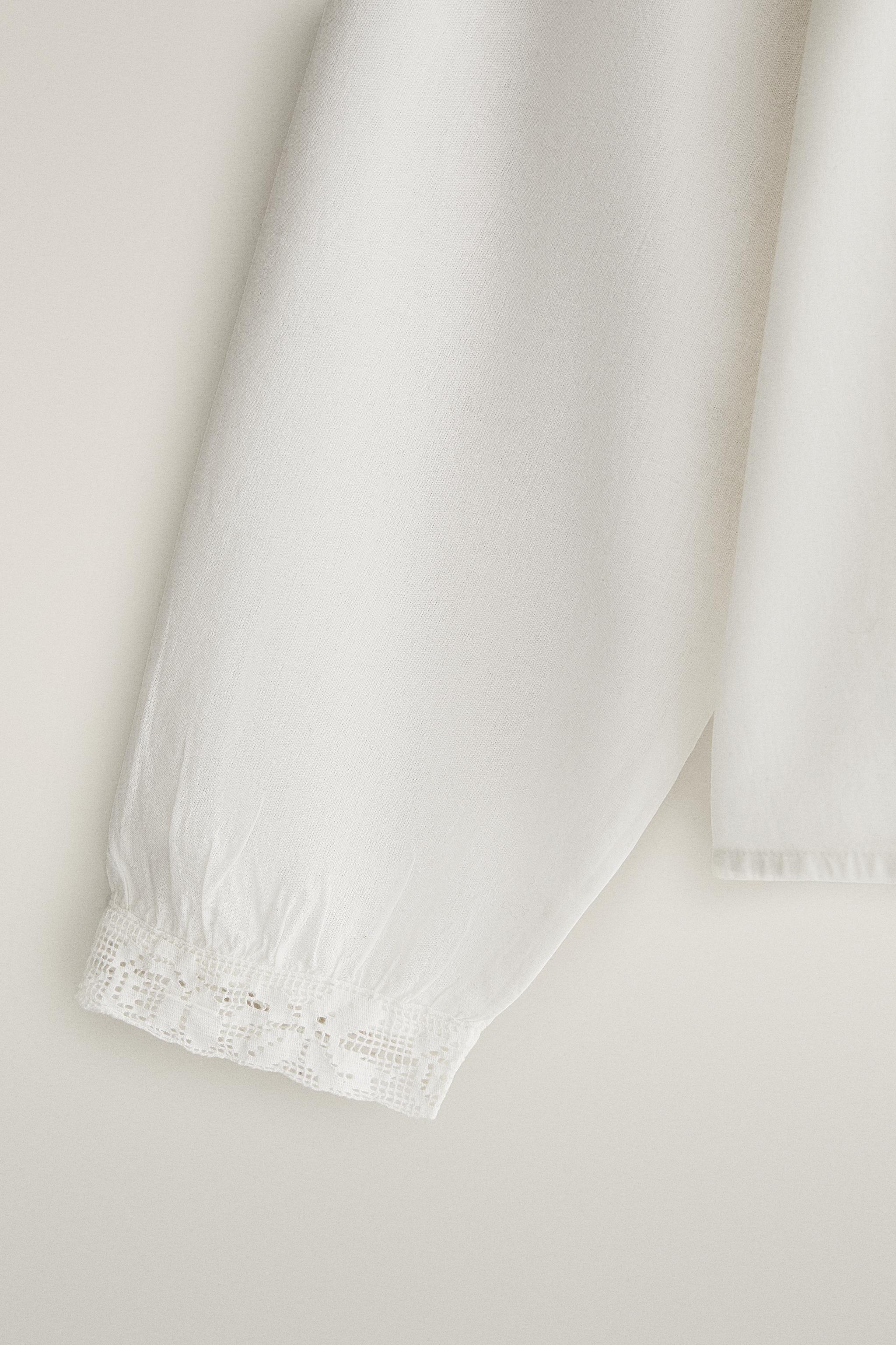 Top manches longues brodé dentelle