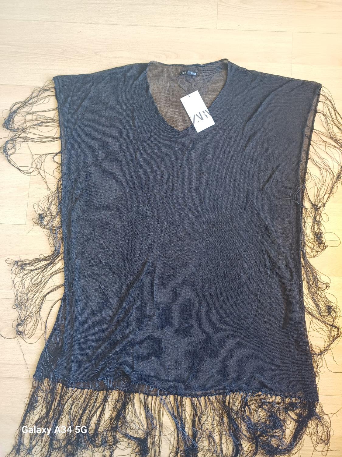KAFTAN WITH METALLIC THREAD FRINGING