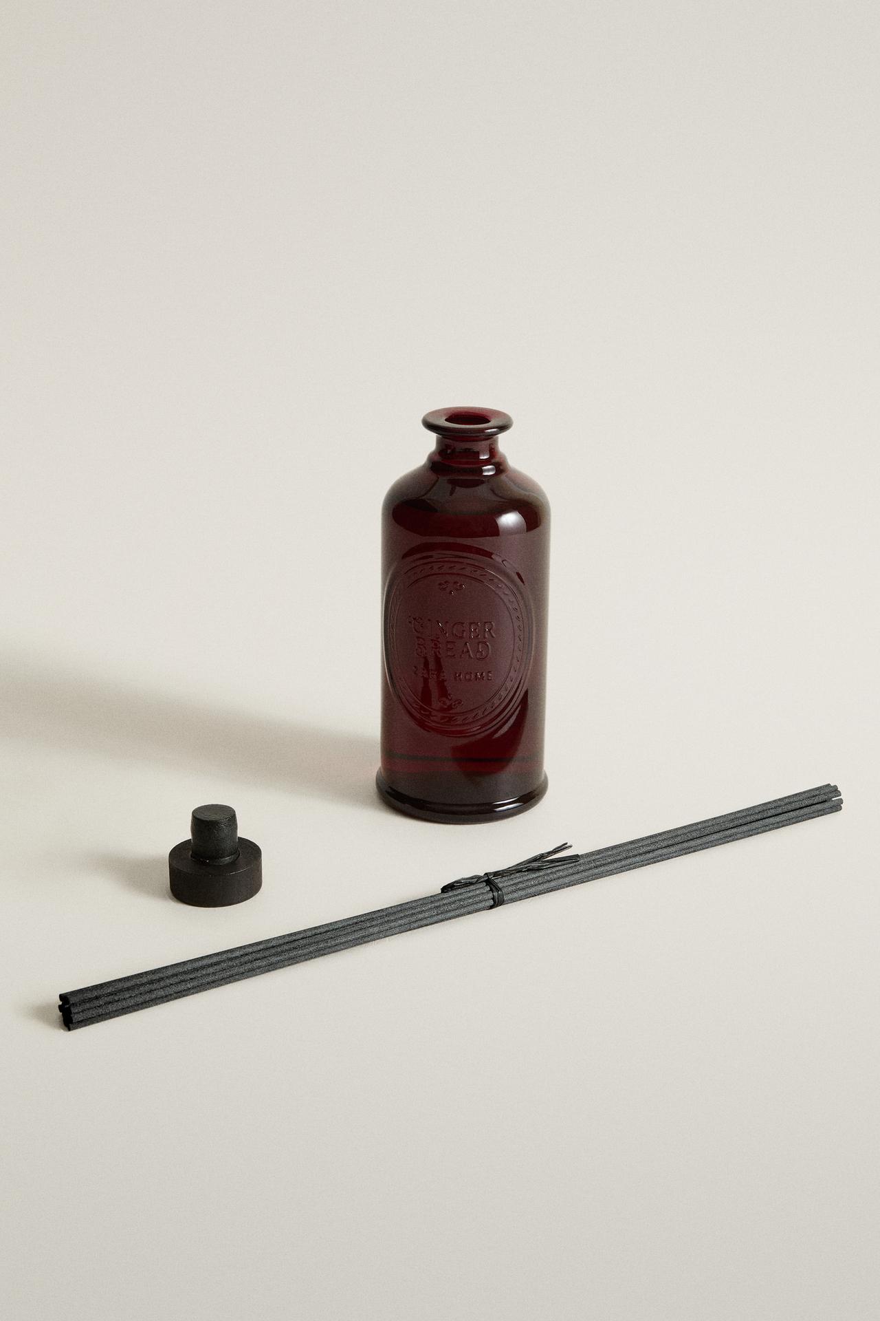 (490 ML) GINGERBREAD REED DIFFUSER — Red