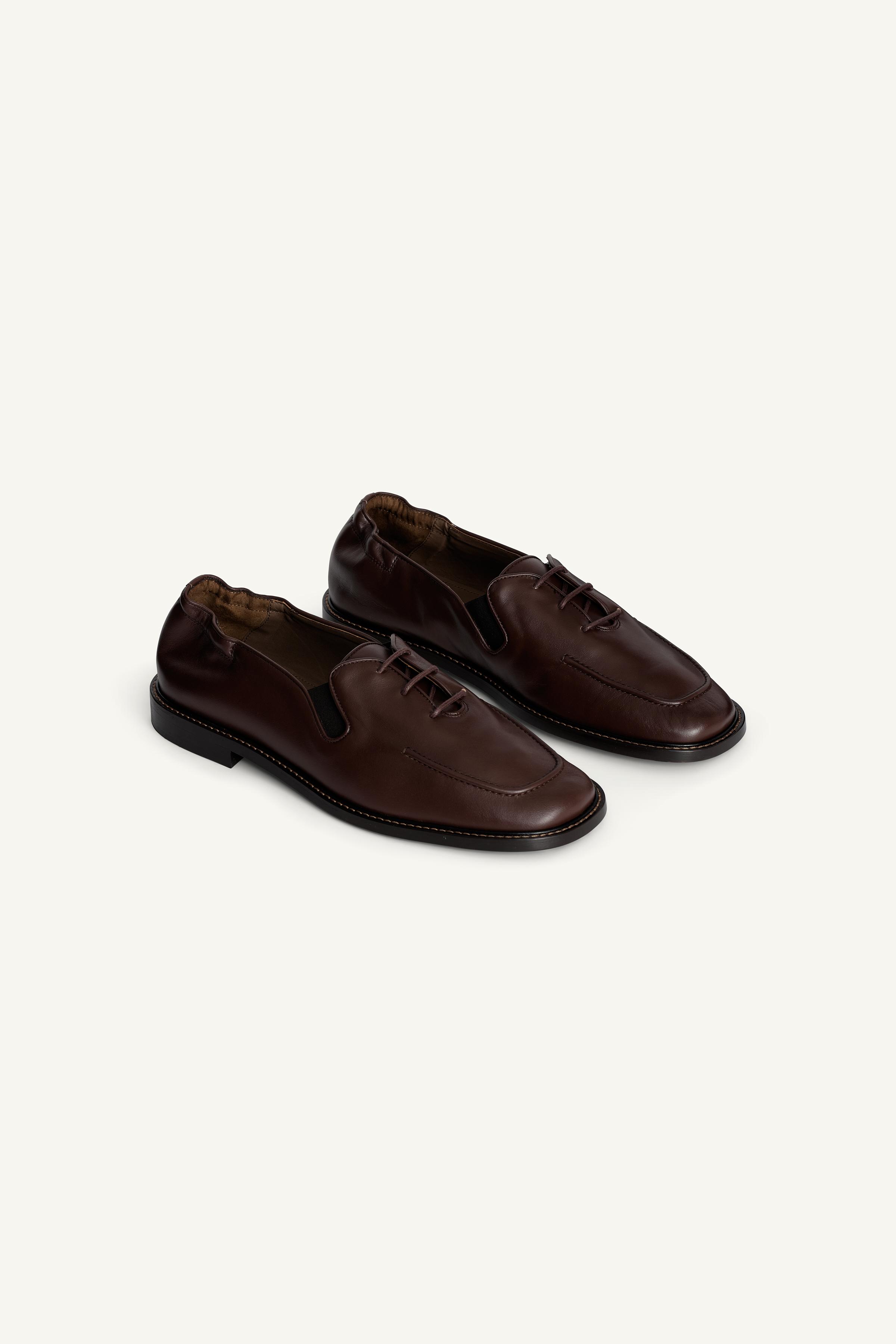 LEATHER SHOES