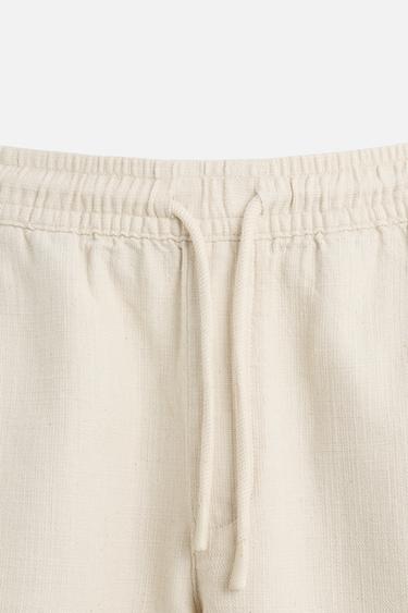BERMUDA REGULAR FIT STRUCTURÉ - Beige clair de Zara - Image 7
