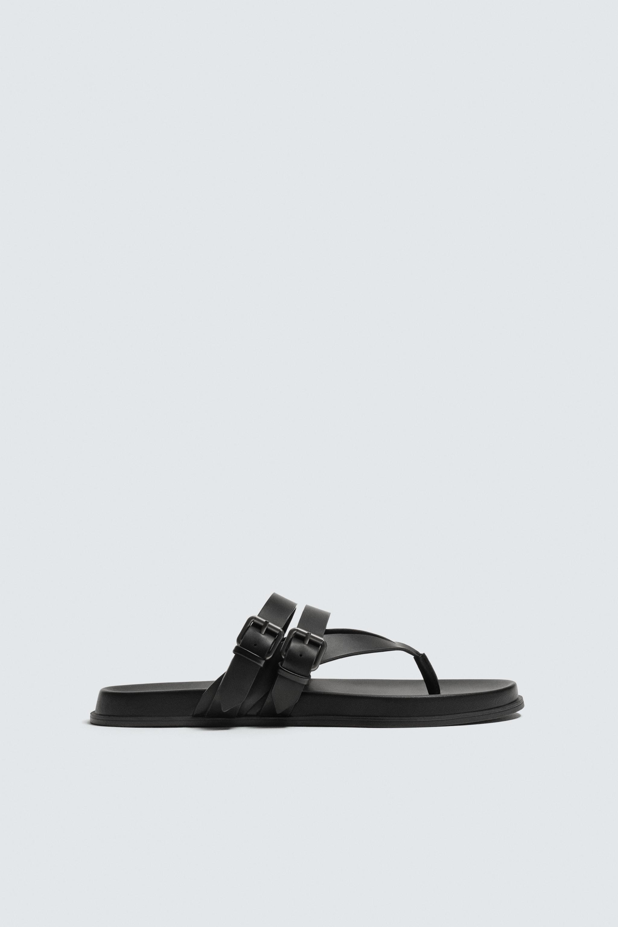 STRAPPY SANDALS WITH BUCKLE DETAIL