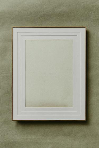 Zara PICTURE FRAME WITH THIN METAL BORDER - Golden
