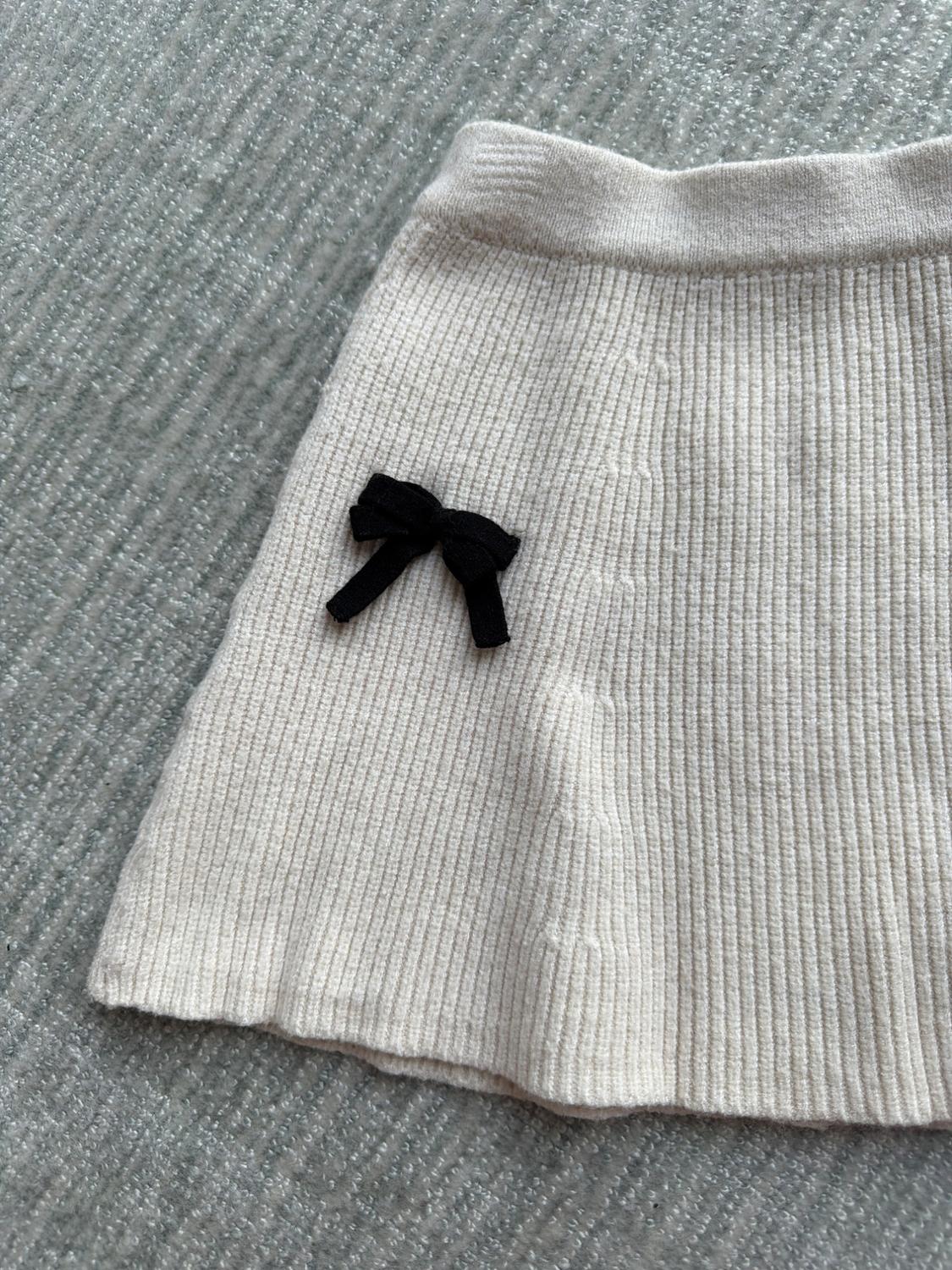 ECRU SKIRT WITH BOWS - Image 2