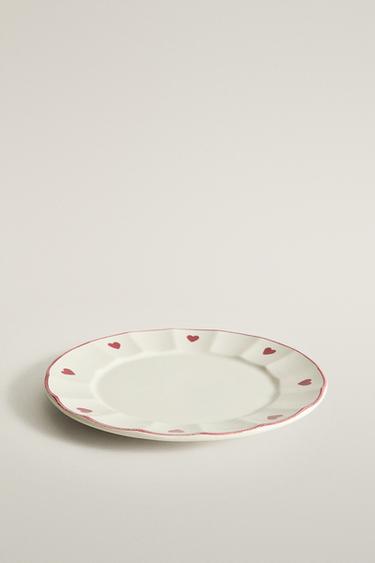 CHRISTMAS HEARTS DESSERT PLATE — White / Red 2