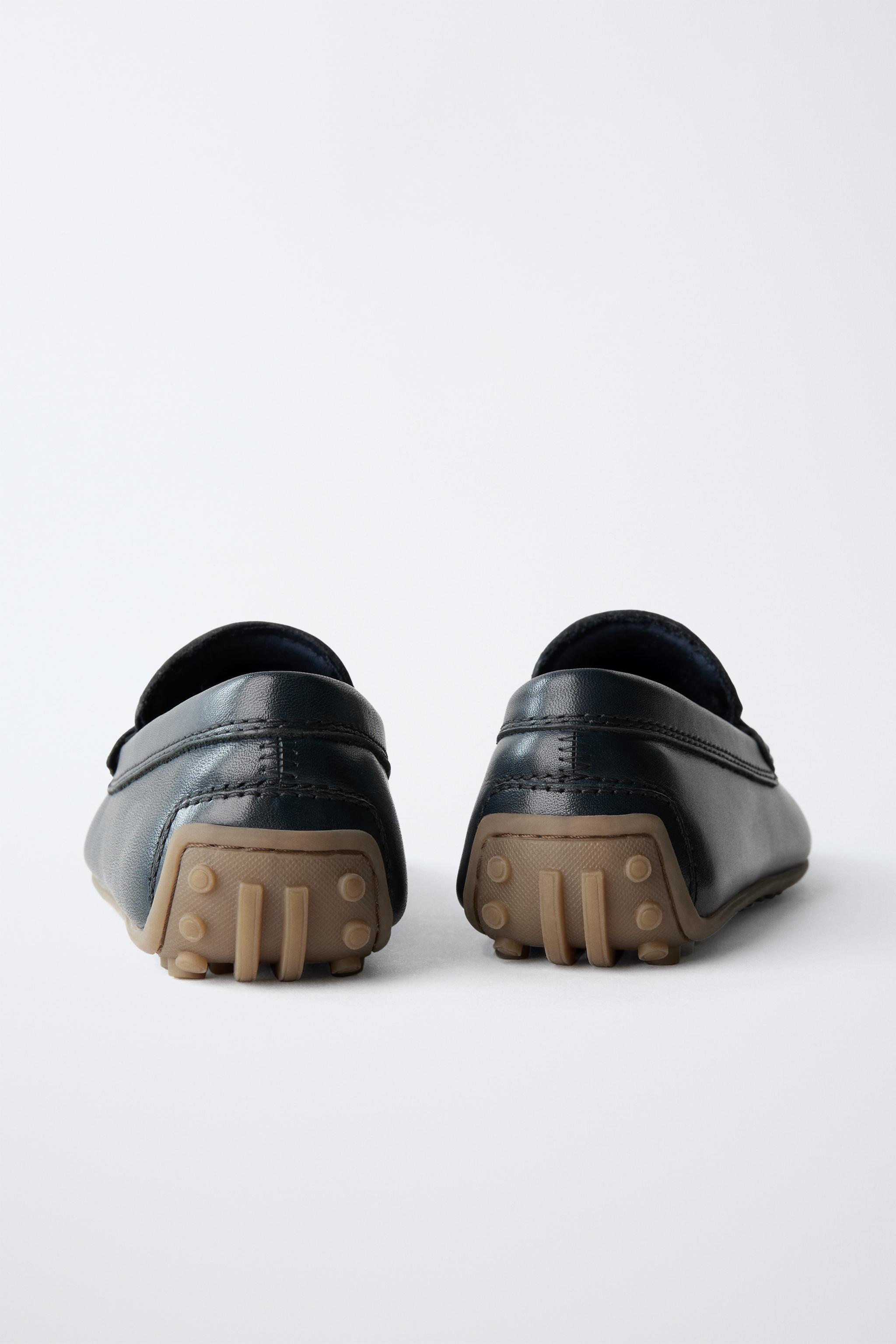 MOCASSINS EN CUIR