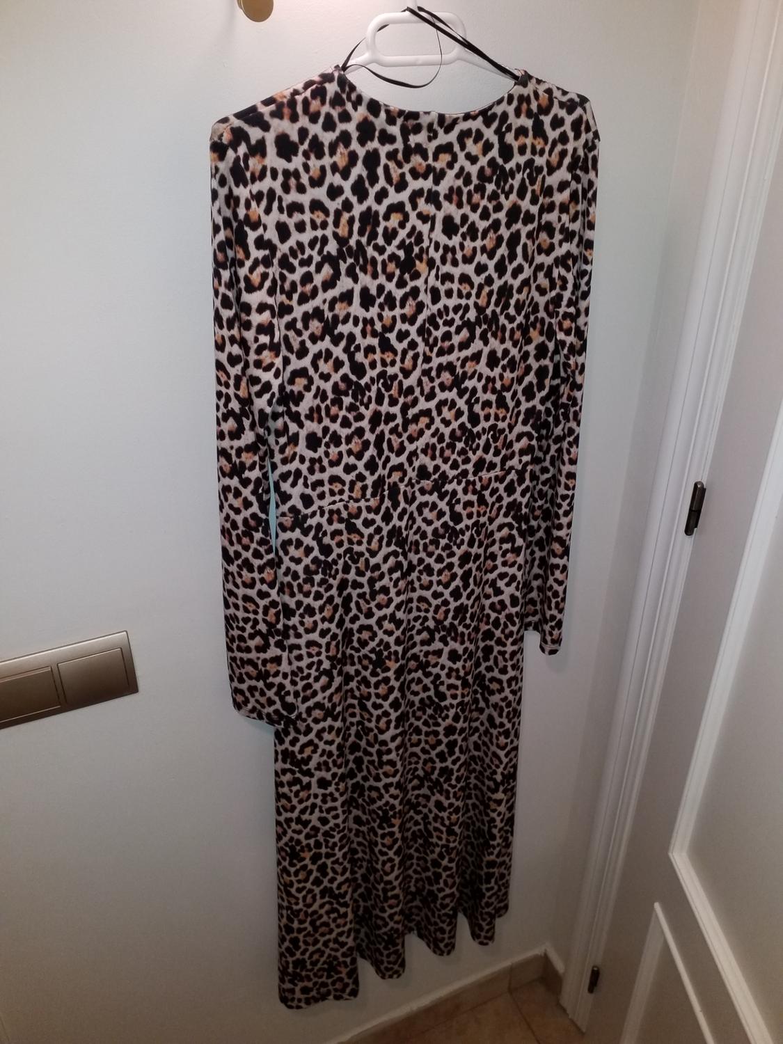 VESTIDO LARGO ANIMAL PRINT - Image 4