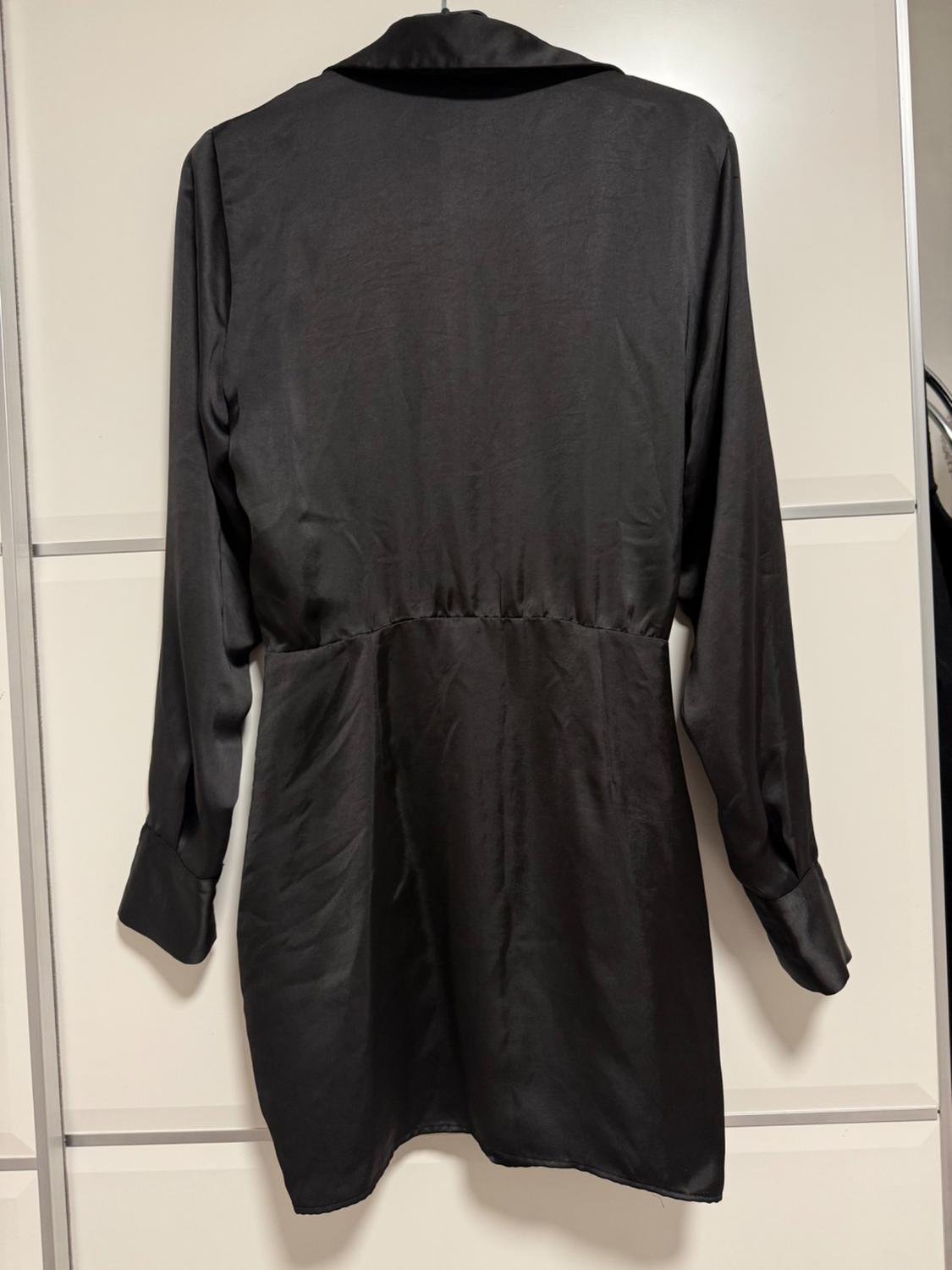 SHORT SATIN DRESS - Image 2