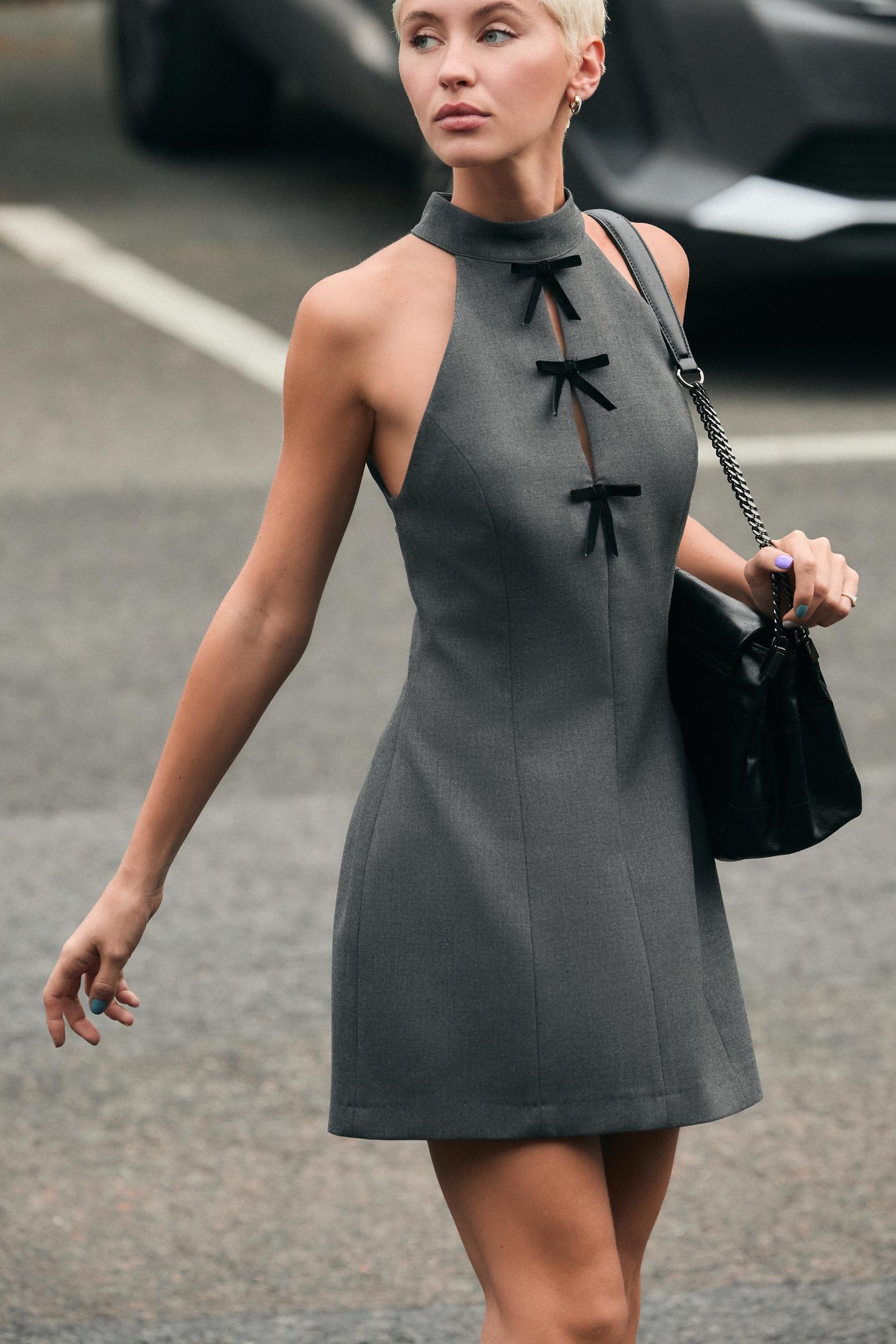 Женское платье Zara Mini Halter Dress with Bows, цвет: Угольный — фото 2