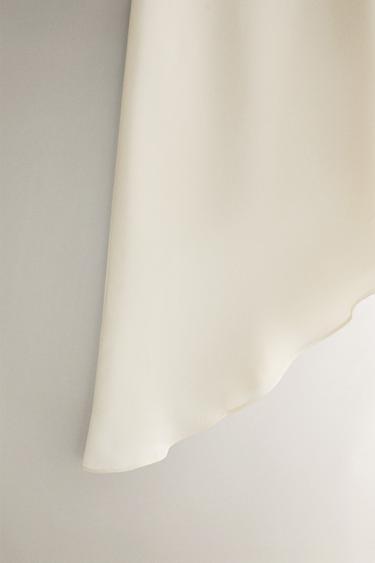 CAPE SATIN ASYMÉTRIQUE - Écru de Zara - Image 4