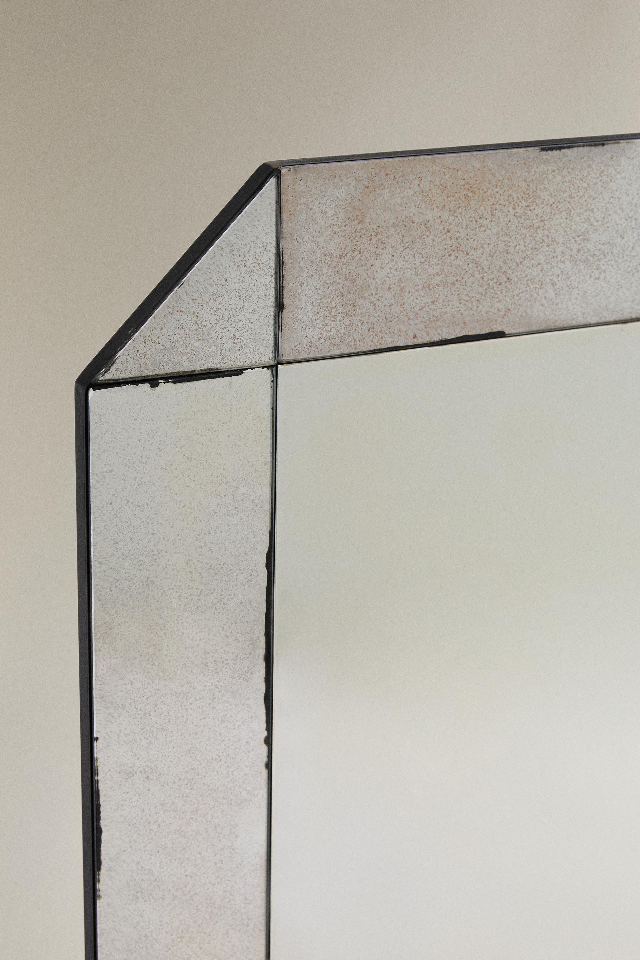 VINTAGE MIRROR — Transparent