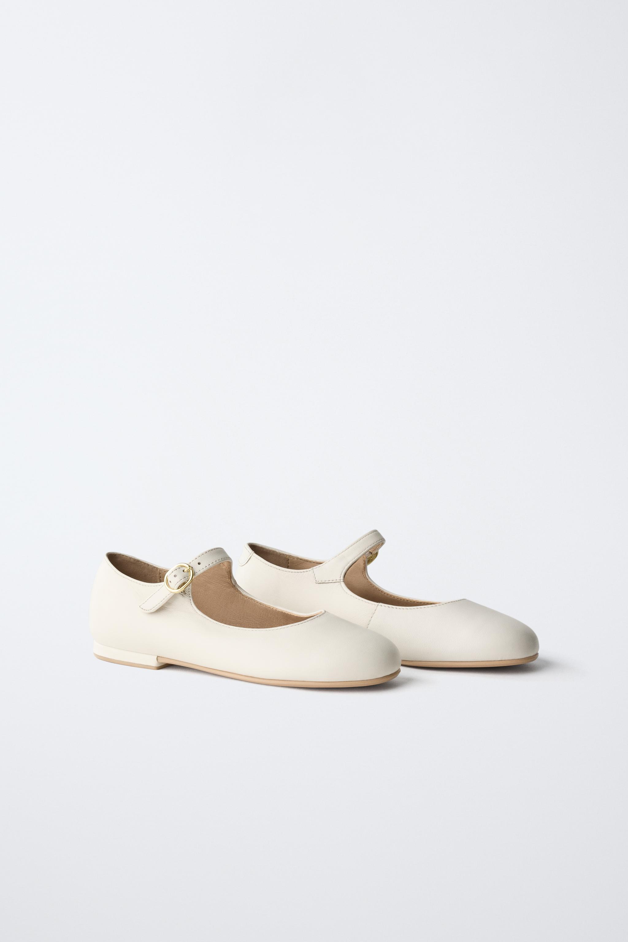 CHAUSSURES EN CUIR