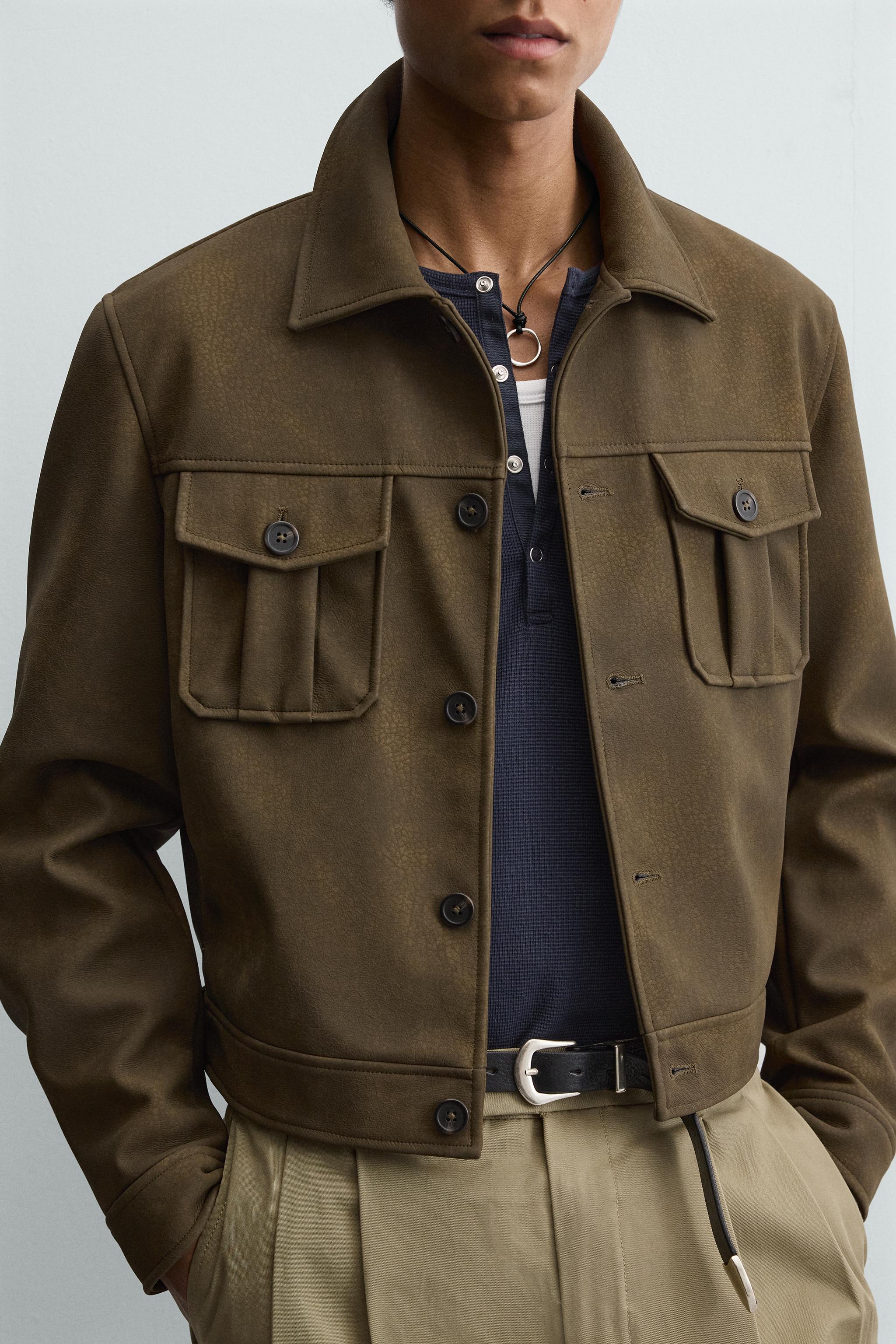BLOUSON COURT EN MATIÈRE SYNTHÉTIQUE