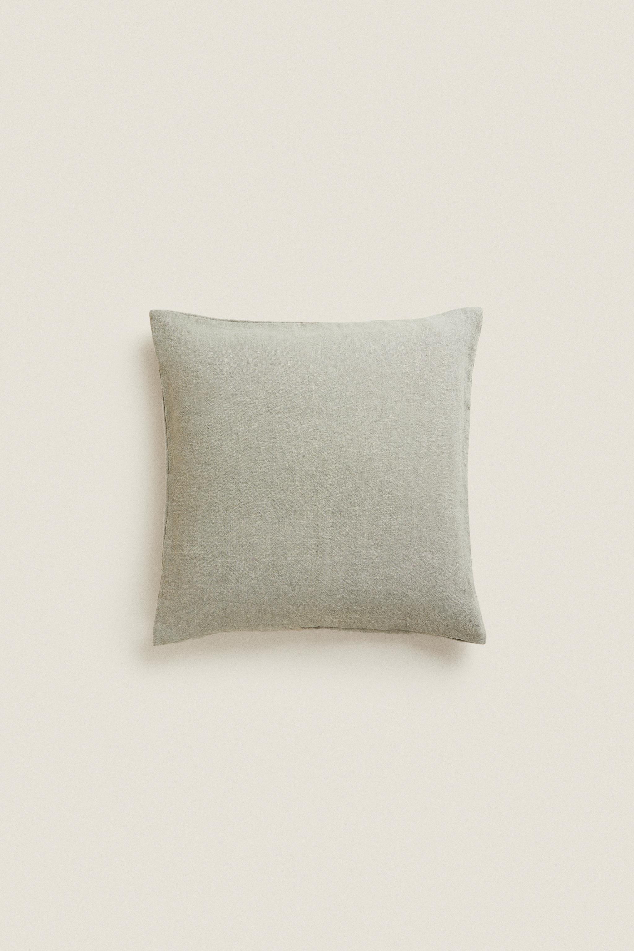 Zara shop cushion covers