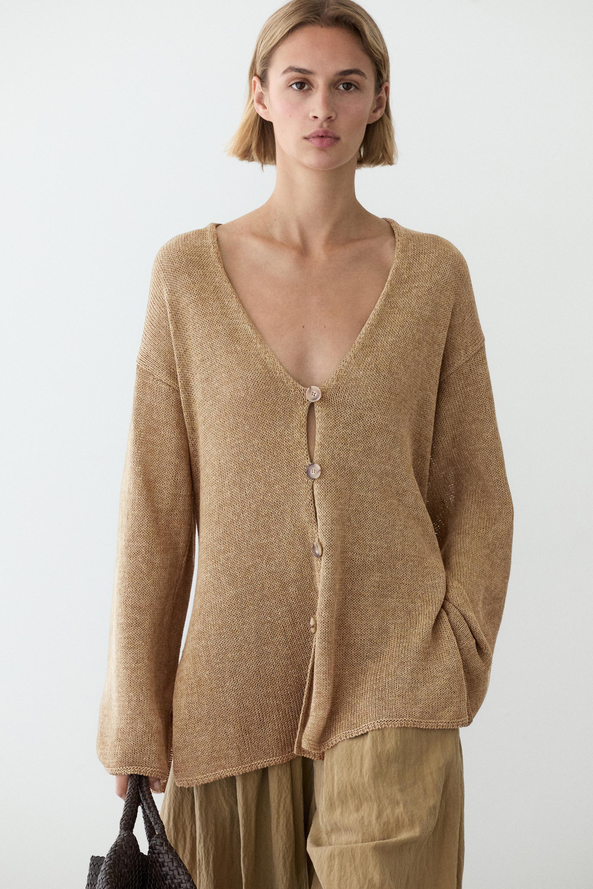 Long knit V-neck cardigan