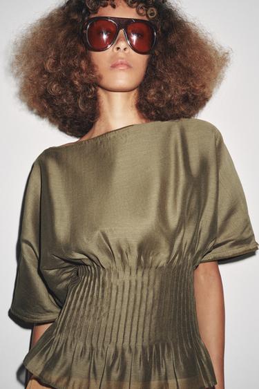 BLOUSE EN MAILLE MIXTE TAILLE PLISSÉE - Kaki foncé de Zara - Image 3
