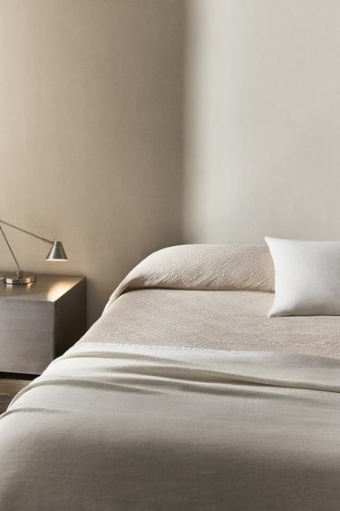 Zara COTTON BEDSPREAD WITH GEOMETRIC DESIGN - Beige