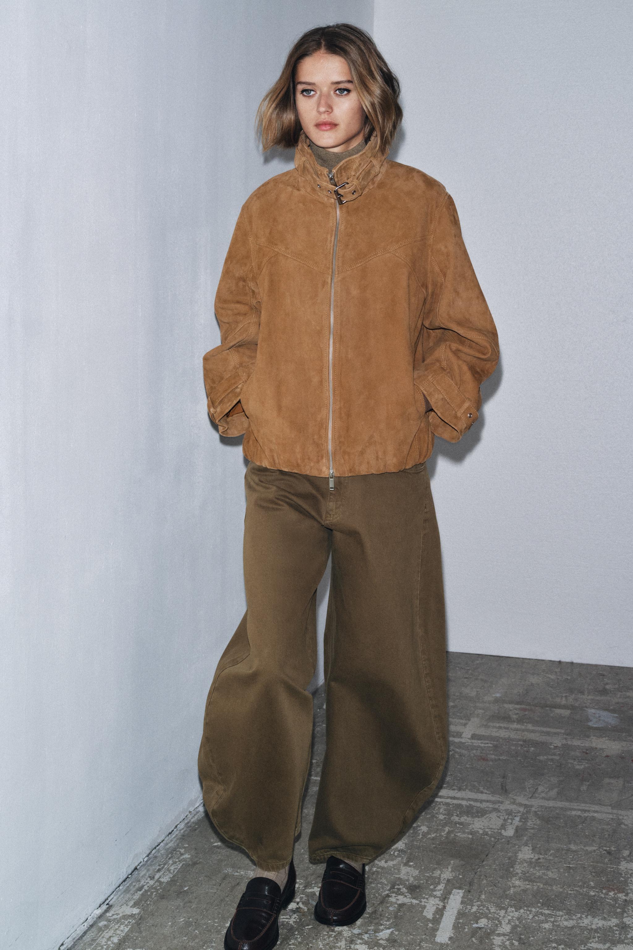 ZW COLLECTION MID-RISE BARREL JEANS